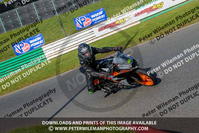 PJM Wedding Photography;enduro digital images;event digital images;eventdigitalimages;mallory park;mallory park photographs;mallory park trackday;mallory park trackday photographs;no limits trackdays;peter wileman photography;racing digital images;trackday digital images;trackday photos